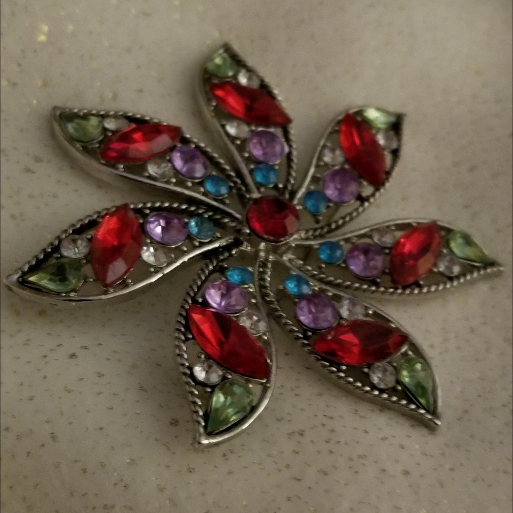 3/$25 Beautiful lg flower brooch multi color gems